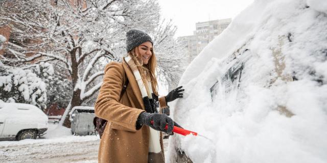 Auto in de sneeuw